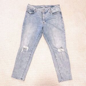 Women’s High-rise Straight Jeans